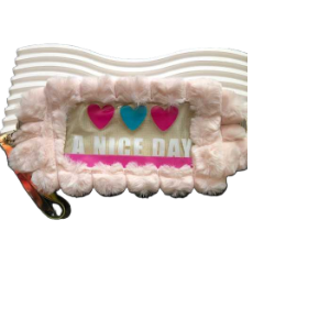 Cosmetic bag heart